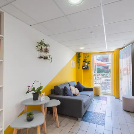 Comfort Aparthotel Cannes Mandelieu-2