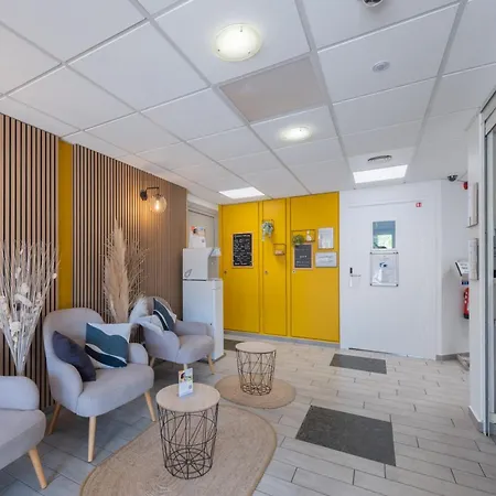 Comfort Aparthotel Cannes Mandelieu-3